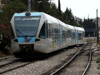 Προαστιακός: Με λεωφορεία σήμερα  δρομολ...