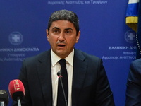 Λευτέρης Αυγενάκης: Διαγράφεται από τη Ν...