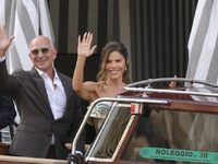 Συμβολικός ο γάμος του Τζεφ Μπέζος στη Β...
