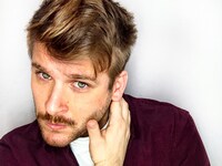 Ανδρέας Κάτσενος : …Η φλόγα καίει όσο πο...