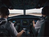 Έλληνας πιλότος γίνεται ξανά viral με τι...