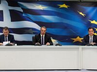 Πάει για καλοκαίρι η καταβολή του δώρου ...