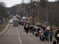 Ουκρανία: 160 οχήματα έφυγαν μέσω ανθρωπ...