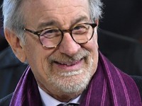 Στίβεν Σπίλμπεργκ: Η ταινία «The Dark Kn...