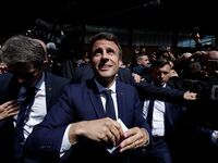 Γαλλία: "Έφαγε" ντομάτες ο Μακ...