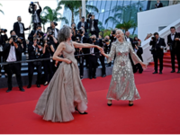 Φεστιβάλ Καννών: Η Έλεν Μίρεν με την Άντ...