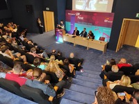 Welcome to up: Τα έξυπνα μυαλά της Πάτρα...