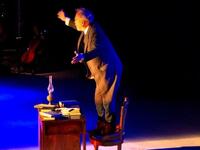 Καταχειροκροτήθηκε η παράσταση για τον Π...