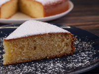 Εύκολη συνταγή για γιαουρτόπιτα με 4 υλι...