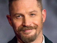 Οι Τομ Χάρντι και Τζούντι Ντεντς είναι ο...