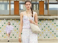 Chanel cruise: Ύμνησε τη Μασσαλία, τη θά...