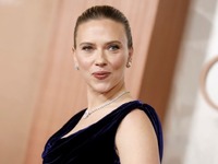 Σκάρλετ Γιόχανσον: «Ο Ρόμπερτ Ρέντφορντ ...