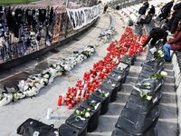 Λουλούδια στη θύρα 4