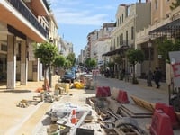 Έφτασε η ώρα της παράδοσης του πεζόδρομο...
