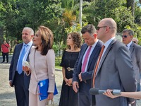 Στο Μεσολόγγι η Γιάννα Αγγελοπούλου- ΦΩΤ...