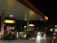 Τρεις συλλήψεις για ληστεία σε βενζινάδι...