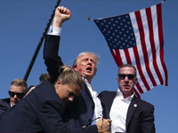 CNN: Πυροβολισμοί από τρία όπλα στην από...