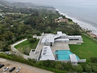 Η ακριβότερη έπαυλη της Καλιφόρνια στη Μ...