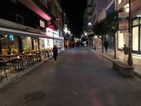 Βράδυ Σαββάτου στην Πάτρα: Η... ερημιά τ...