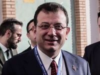 Τουρκία: Μετά τον Ιμάμογλου, υπό κράτηση...