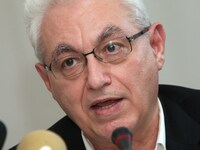 Σοκ στη Θεσσαλονίκη: Απαγχονισμένος στο ...