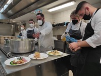 Πάτρα- Τσικνοπέμπτη: Υποψήφιοι σεφ, μαγε...