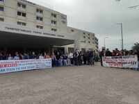 "Κάτω τα χέρια απ΄τα νοσοκομεία&quo...