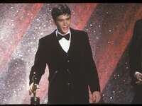 Οι Τίμοθι Χάτον και Τζουντ Χιρς του φιλμ...