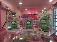 Ζαχαροπλαστείο φτιάχνει σοκολατένια αυγά...