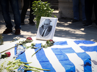 ΔΕΙΤΕ ΦΩΤΟ από το τρισάγιο στον τάφο του...