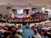 Πλήθος κόσμου στην ομιλία του Άγγελου Τσ...