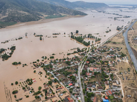 Κακοκαιρία Daniel: Αγωνία για τους αγνοο...