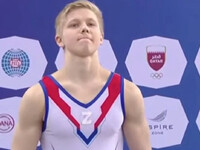 Ρώσος αθλητής ανέβηκε στο βάθρο με το Ζ ...