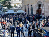 Τελευταίο χειροκρότημα για τον Βασίλη Κα...