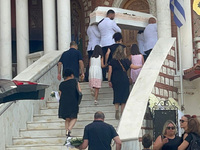 Χαλκιδική: Σπαραγμός στην κηδεία της 13χ...