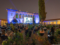 Λαμπερή η πρεμιέρα του φιλμ "Ο Άνθρ...