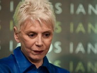 Το σχόλιο της Έλενας Ακρίτα για τον Κωστ...