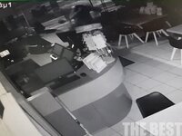 Νέες τρίδυμες επιθέσεις σε πρακτορεία το...