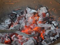 Πάτρα: Όχι άλλο… κάρβουνο - Στα ύψη οι τ...