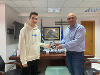 Τον μαθητή Γιώργο Μελίστα τίμησε ο Δήμαρ...