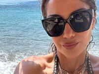 Δέσποινα Βανδή - Βασίλης Μπισμπίκης: Αγκ...