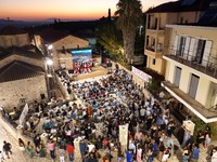 Βραβεύσεις και αφιέρωμα στην ερμηνεύτρια...