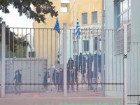 ΕΠΑΛ Σταυρούπολης: Ναζιστικοί χαιρετισμο...