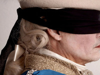 Ο Τζόνι Ντεπ ως Λουδοβίκος ΙΕ της Γαλλίας