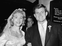 Πέθανε η Τζόαν Μπένετ Κένεντι