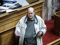 «Κεραυνοί» Φίλη για τα 2 εκατ. ευρώ στο ...