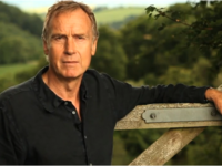 Νίκολας Έβανς: Πέθανε ο συγγραφέας του μ...