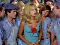 Η Πειραϊκή Πατραϊκή και η Αλίκη Βουγιουκ...