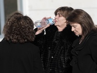 Στο νοσοκομείο η μητέρα της Ελένης Τοπαλ...