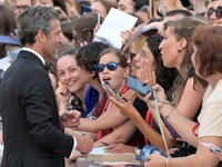 Γκριζομάλλης, 57χρονος, αλλά πάντα «McDr...